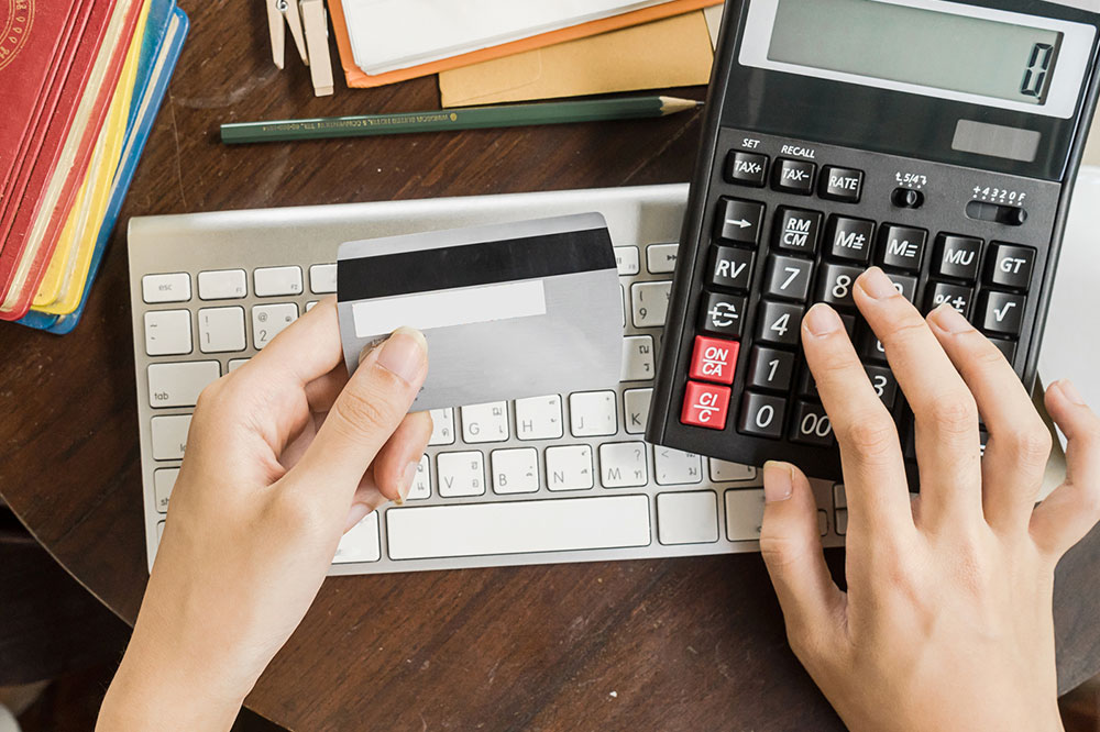 6 Tips to Avoid Credit Card Debt