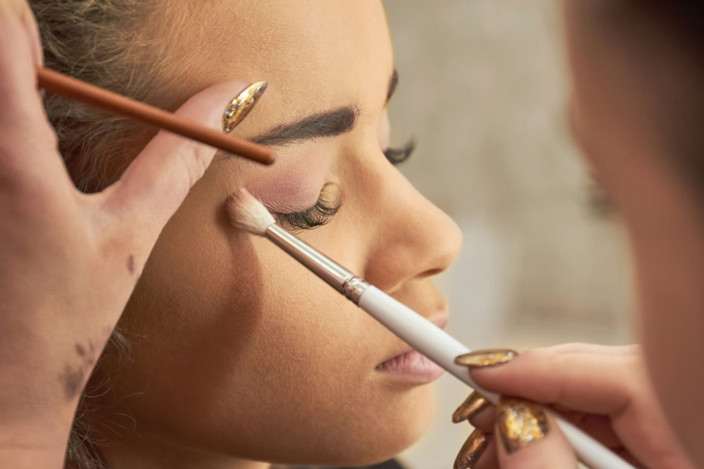 Eyeshadow Application Hacks for Every Eye Shape