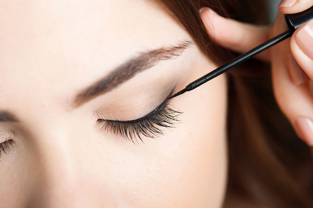 Top Pro Eyeliner Hacks for Everyday Use