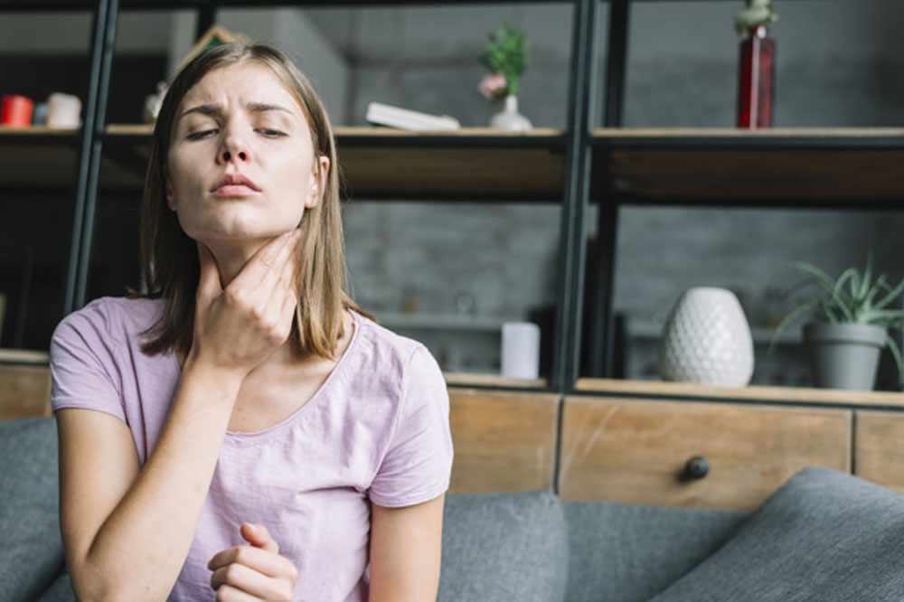 Types, Causes, and Symptoms of Thyroid Disease